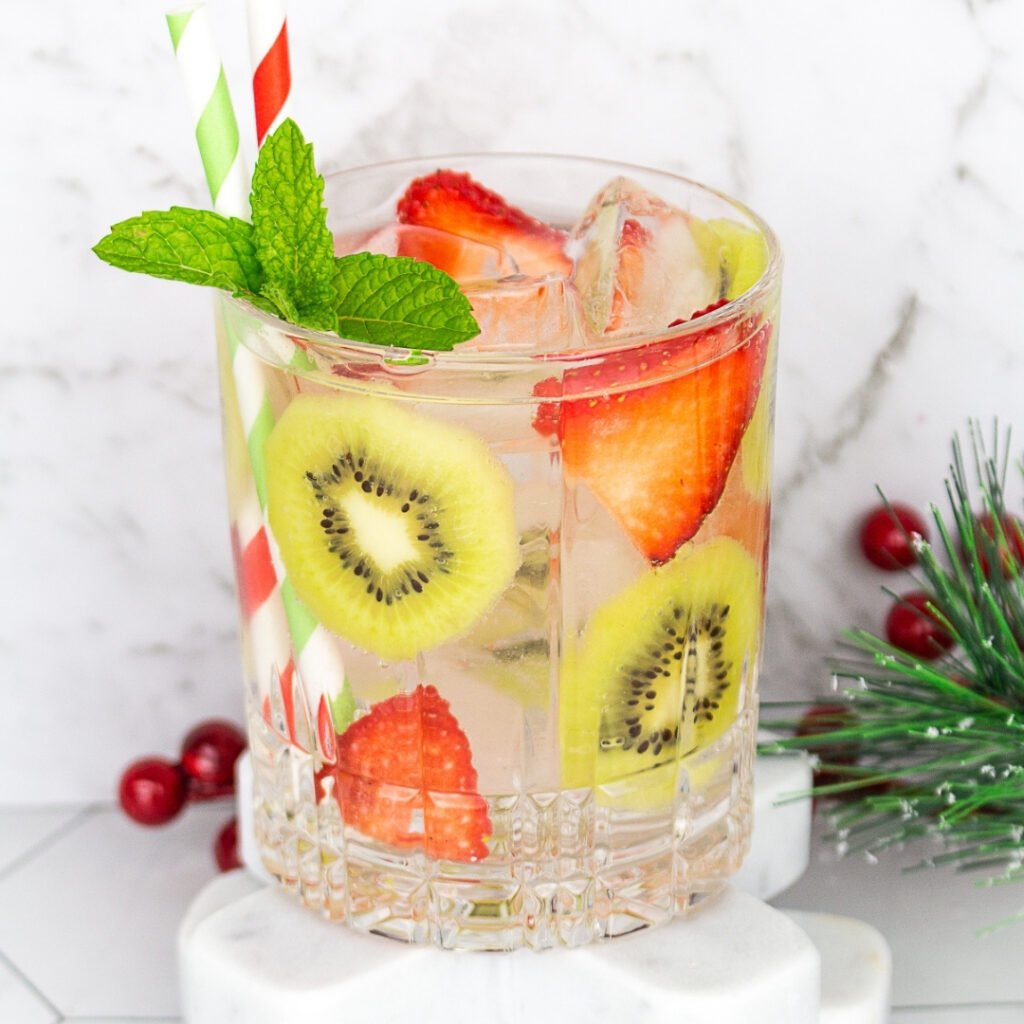 12 Easy Christmas Mocktails For The Holidays - The Mindful Mocktail