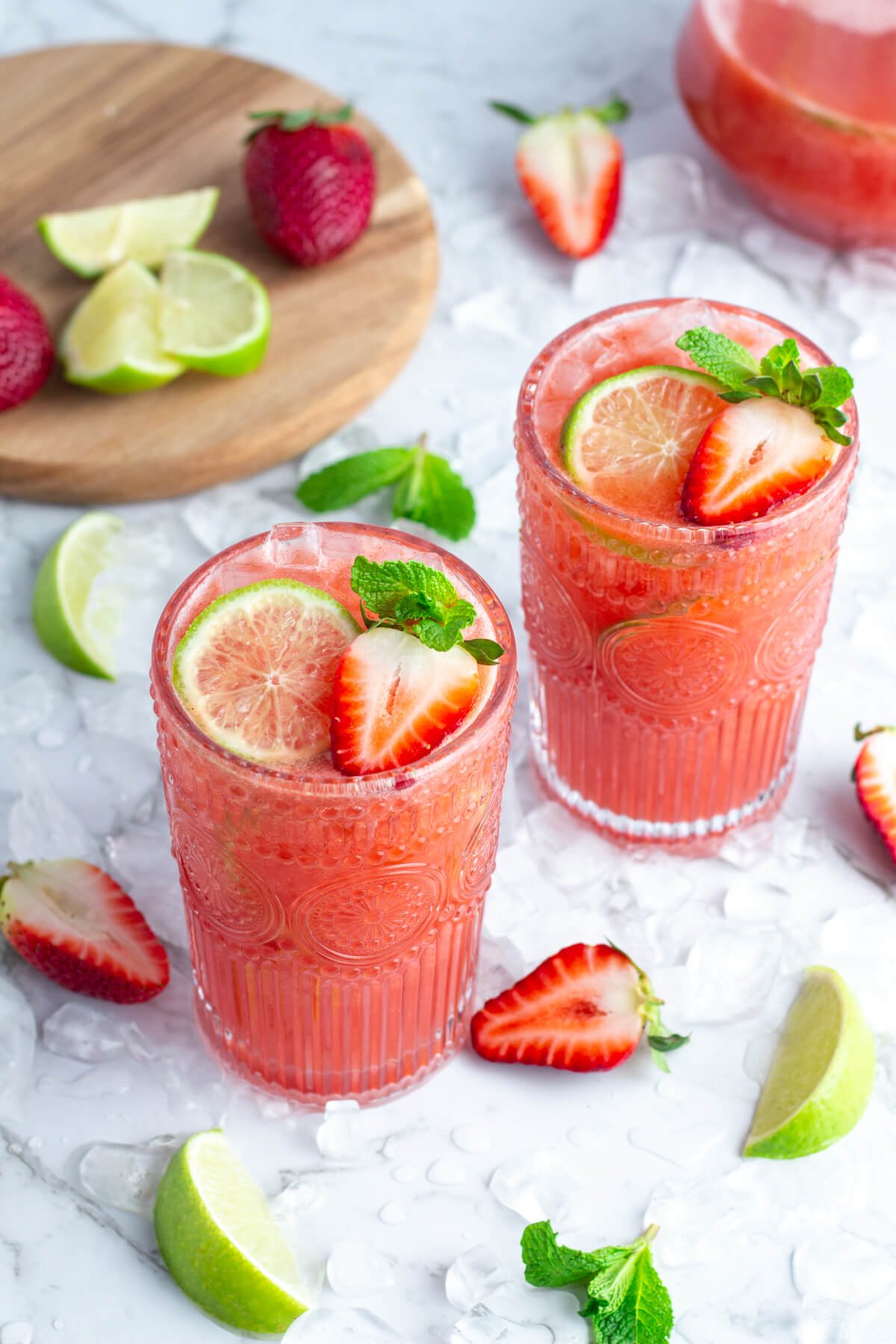 HOW TO MAKE STRAWBERRY KEY LIME AGUA FRESCA RECIPE